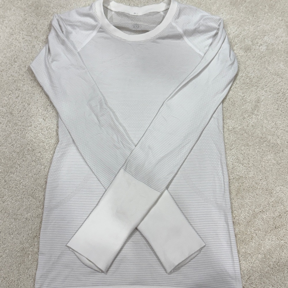 Lululemon Swiftly Tech Long Sleeve Size 4